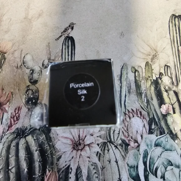 C&D Beauty Full Coverage Foundation - Picture 5 of 5